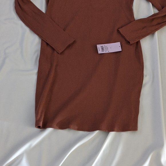 NEW❤️ Beautiful turtleneck dress!!! - Picture 6 of 8